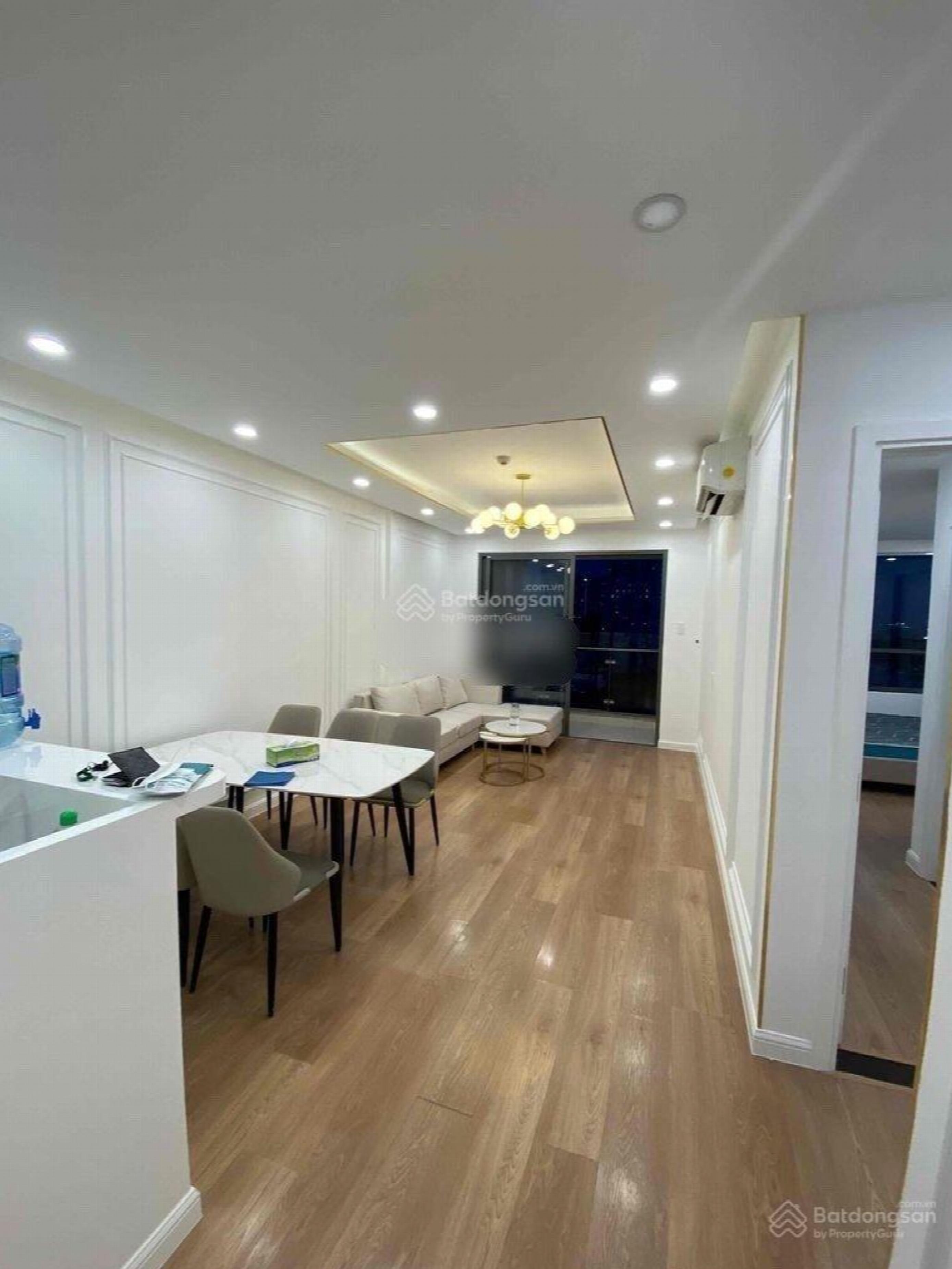 Terra Royal, Vietnam Terra Royal, Vietnam