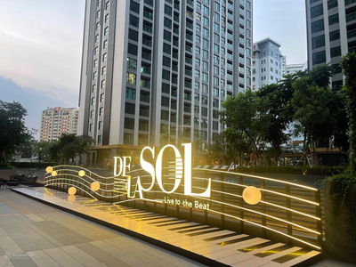 De La Sol, Vietnam De La Sol, Vietnam