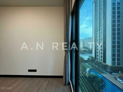 De La Sol, Vietnam De La Sol, Vietnam