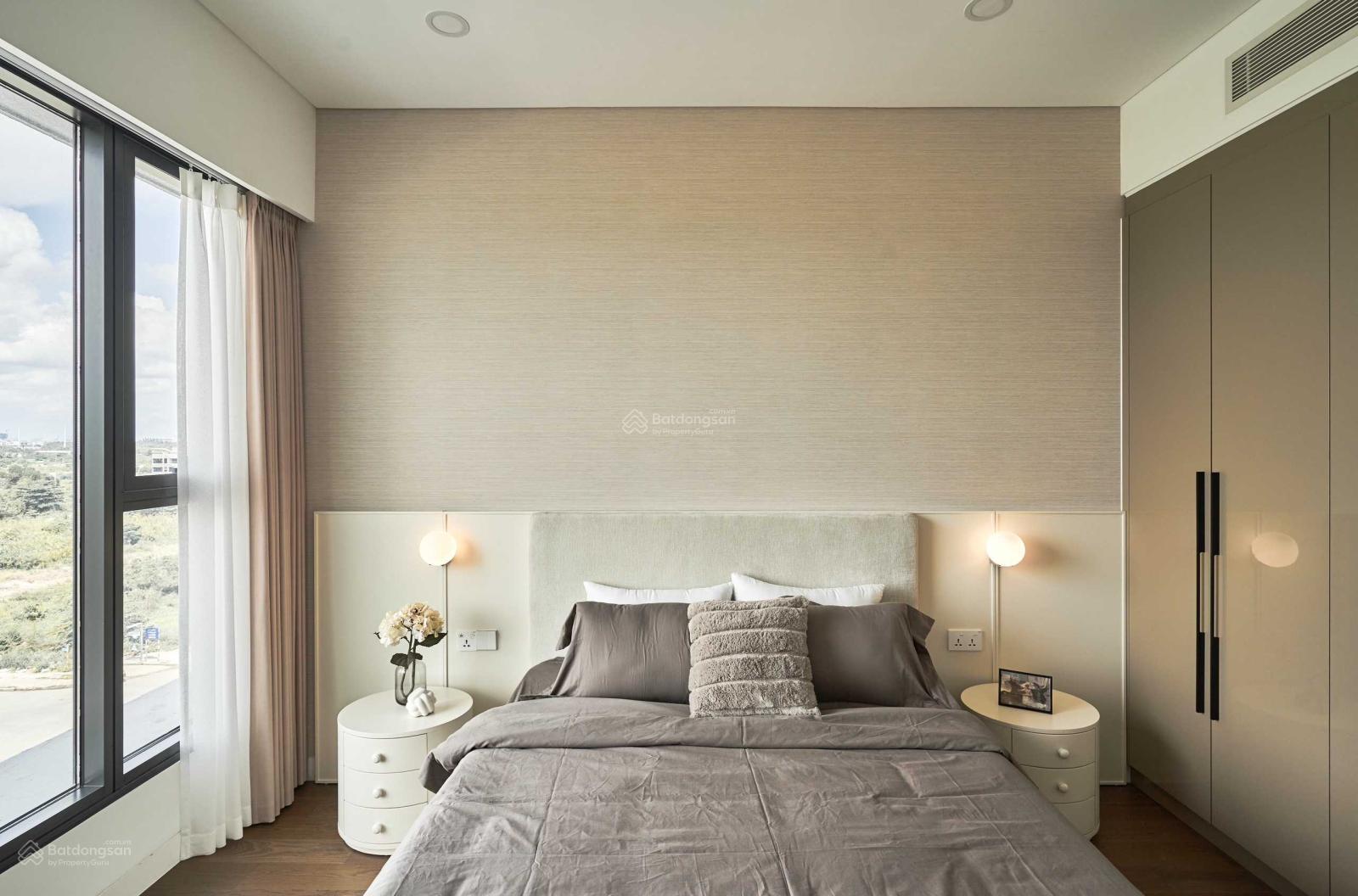 The River Thủ Thiêm, Vietnam The River Thủ Thiêm, Vietnam