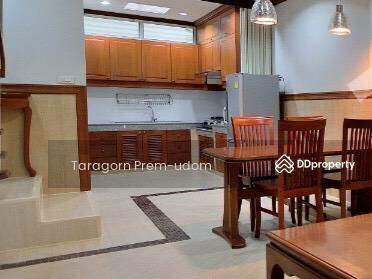 Spacious 2-Bedroom Townhouse, Bangkok, Thailand Spacious 2-Bedroom Townhouse, Bangkok, Thailand