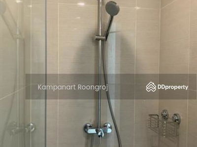 Park Origin Phrom Phong, Bangkok, Thailand Park Origin Phrom Phong, Bangkok, Thailand