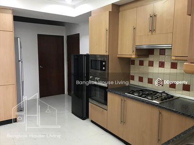 Prompong Mansion, Bangkok, Thailand Prompong Mansion, Bangkok, Thailand