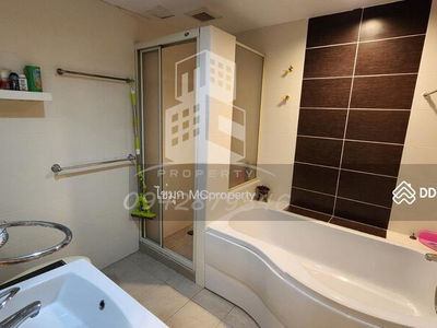 Lumpini Suite Ratchada-Rama 3, Bangkok, Thailand Lumpini Suite Ratchada-Rama 3, Bangkok, Thailand