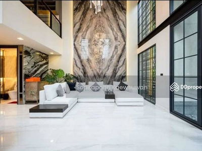 Quarter 31, Bangkok, Thailand Quarter 31, Bangkok, Thailand