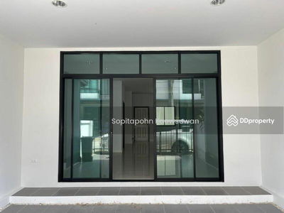 Citylink Rama 9-Srinagarindra, Bangkok, Thailand Citylink Rama 9-Srinagarindra, Bangkok, Thailand