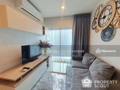 Life Sukhumvit 48, Bangkok, Thailand Life Sukhumvit 48, Bangkok, Thailand