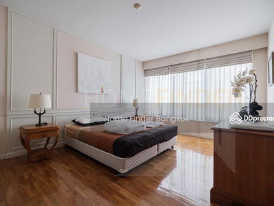 Langsuan Ville, Bangkok, Thailand Langsuan Ville, Bangkok, Thailand