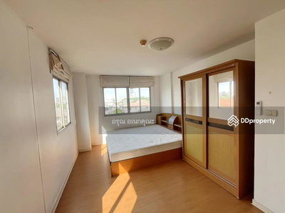 Lumpini Condo Town Rattanathibet, Nonthaburi, Thailand Lumpini Condo Town Rattanathibet, Nonthaburi, Thailand