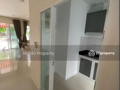 Baan Klang Muang Ladprao 71 Nakniwat 34, Bangkok, Thailand Baan Klang Muang Ladprao 71 Nakniwat 34, Bangkok, Thailand