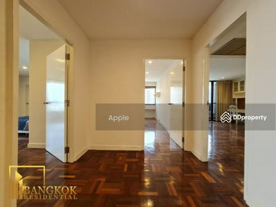 The Habitat Sukhumvit 53, Bangkok, Thailand The Habitat Sukhumvit 53, Bangkok, Thailand