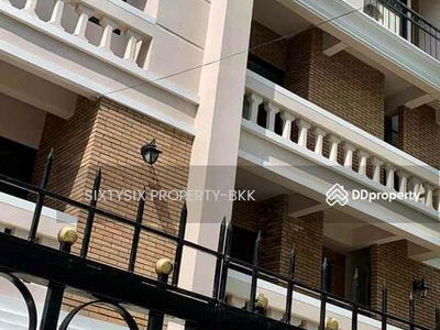 Commercial/Shophouse, Bangkok, Thailand Commercial/Shophouse, Bangkok, Thailand