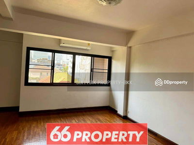 Commercial/Shophouse, Bangkok, Thailand Commercial/Shophouse, Bangkok, Thailand