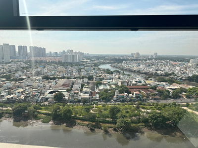 De La Sol, Vietnam  De La Sol, Vietnam