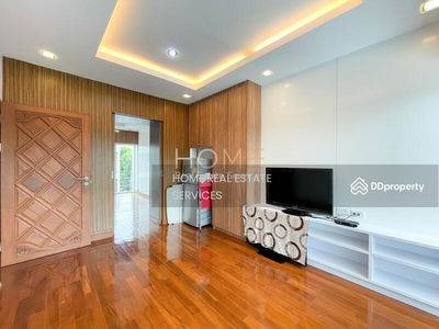 Noble Cube Pattanakarn, Bangkok, Thailand Noble Cube Pattanakarn, Bangkok, Thailand