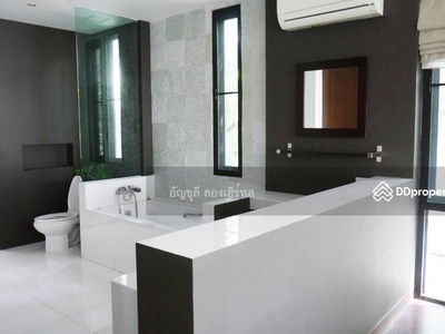 House In Thonglor For Rent, Bangkok, Thailand House In Thonglor For Rent, Bangkok, Thailand