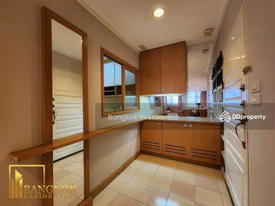 Supalai Place Sukhumvit 39, Bangkok, Thailand Supalai Place Sukhumvit 39, Bangkok, Thailand