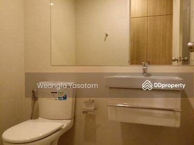 Life Asoke, Bangkok, Thailand Life Asoke, Bangkok, Thailand