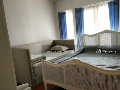 Narasiri Sathorn - Wongwaen, Bangkok, Thailand Narasiri Sathorn - Wongwaen, Bangkok, Thailand