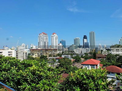 LIV@49, Bangkok, Thailand LIV@49, Bangkok, Thailand