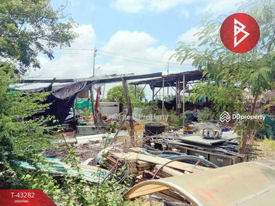 Phra Samut Chedi Warehouse, Samut Prakan, Samut Prakan, Thailand Phra Samut Chedi Warehouse, Samut Prakan, Samut Prakan, Thailand