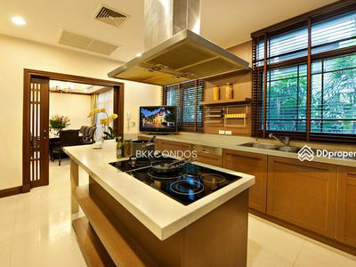 L&H Villa Sathorn, Bangkok, Bangkok, Thailand L&H Villa Sathorn, Bangkok, Bangkok, Thailand