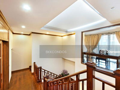 L&H Villa Sathorn, Bangkok, Bangkok, Thailand L&H Villa Sathorn, Bangkok, Bangkok, Thailand