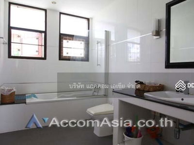Home Office | 3 Bedrooms House for Rent in Ploenchit, Bangkok near BTS Ploenchit (1713048), Bangkok, Thailand Home Office | 3 Bedrooms House for Rent in Ploenchit, Bangkok near BTS Ploenchit (1713048), Bangkok, Thailand