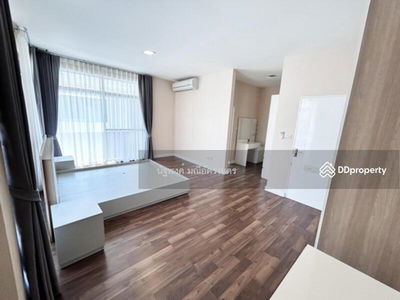 Manthana Onnut–Wongwaen 4, Bangkok, Thailand Manthana Onnut–Wongwaen 4, Bangkok, Thailand