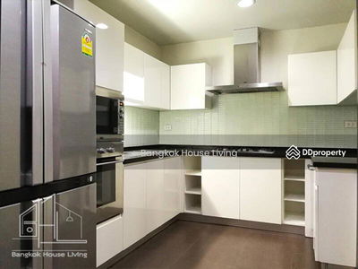 Richmond Hills Residence Thonglor 25, Bangkok, Thailand Richmond Hills Residence Thonglor 25, Bangkok, Thailand