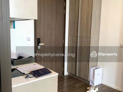 Whizdom Essence, Bangkok, Thailand Whizdom Essence, Bangkok, Thailand