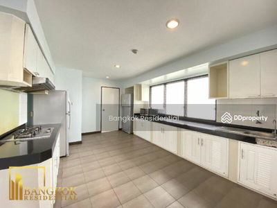 D.S. Tower 1 Sukhumvit 33, Bangkok, Thailand D.S. Tower 1 Sukhumvit 33, Bangkok, Thailand