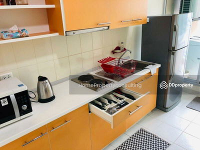 Life @ Sukhumvit 65, Bangkok, Thailand Life @ Sukhumvit 65, Bangkok, Thailand