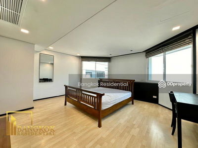 House in Compound, Bangkok, Thailand House in Compound, Bangkok, Thailand