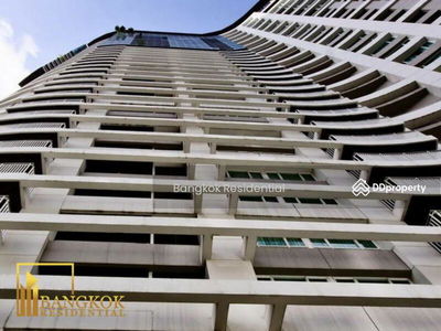 Urbana Langsuan, Bangkok, Thailand Urbana Langsuan, Bangkok, Thailand