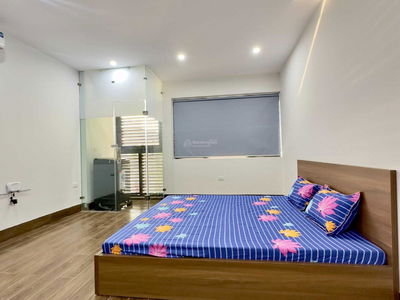 Hong Tien Street, Vietnam  Hong Tien Street, Vietnam