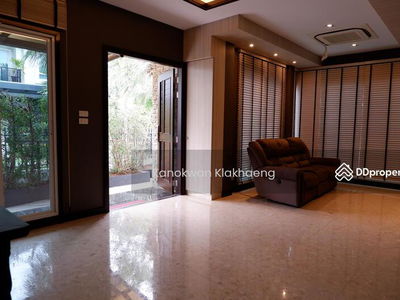 Grand Bangkok Boulevard Rama 9-Srinagarindra, Bangkok, Thailand Grand Bangkok Boulevard Rama 9-Srinagarindra, Bangkok, Thailand