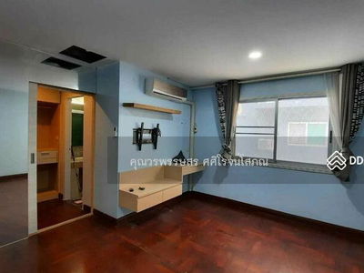 Phatthanakan 44, Baan Warathorn Ville., Bangkok, Thailand Phatthanakan 44, Baan Warathorn Ville., Bangkok, Thailand