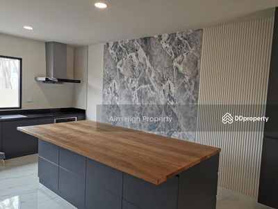 Altitude Kraf Bangna, Samut Prakan, Thailand Altitude Kraf Bangna, Samut Prakan, Thailand