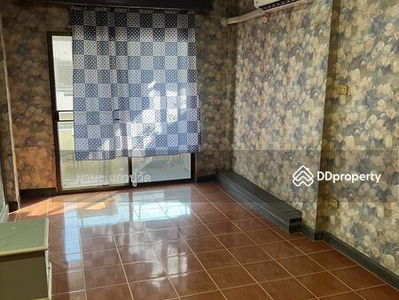 Townhouse for rent, 3 floors, 30 sq m., Bangkok., Thailand Townhouse for rent, 3 floors, 30 sq m., Bangkok., Thailand