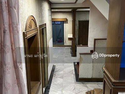 Townhouse for rent, 3 floors, 30 sq m., Bangkok., Thailand Townhouse for rent, 3 floors, 30 sq m., Bangkok., Thailand