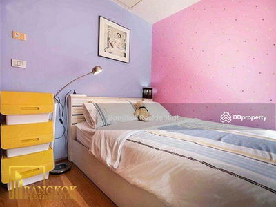 Ficus Lane, Bangkok, Thailand Ficus Lane, Bangkok, Thailand