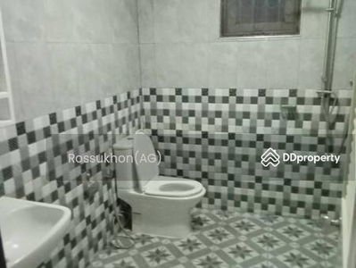 Rangsiya Sukhumvit 103, Bangkok, Thailand Rangsiya Sukhumvit 103, Bangkok, Thailand