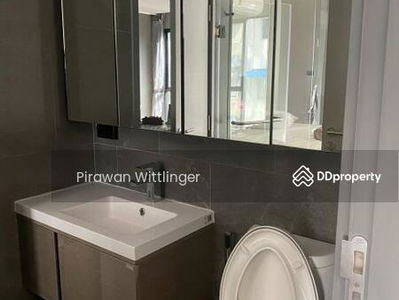 The Teak Ratchada 19, Bangkok, Thailand The Teak Ratchada 19, Bangkok, Thailand