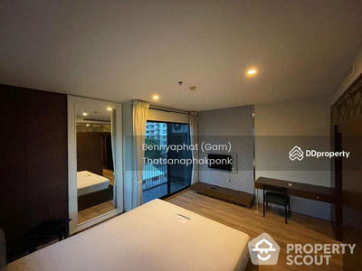 Noble Reflex, Bangkok, Thailand Noble Reflex, Bangkok, Thailand