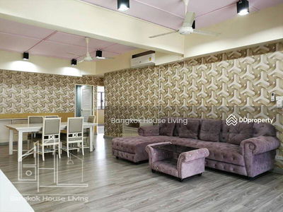 Supha Maison, Bangkok, Thailand Supha Maison, Bangkok, Thailand