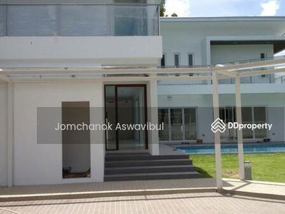 Panya Pattanakarn Village, Bangkok, Thailand Panya Pattanakarn Village, Bangkok, Thailand