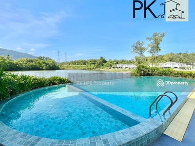 Housing in Ban Ratsada, Thailand Housing in Ban Ratsada, Thailand