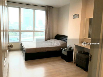 Life @ Sathorn 10, Bangkok, Thailand Life @ Sathorn 10, Bangkok, Thailand