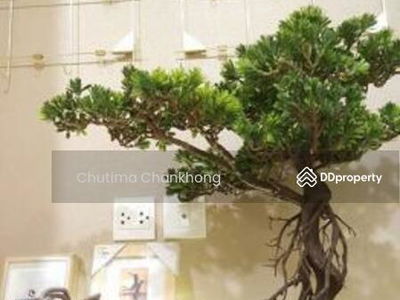 Life Asoke, Bangkok, Thailand Life Asoke, Bangkok, Thailand